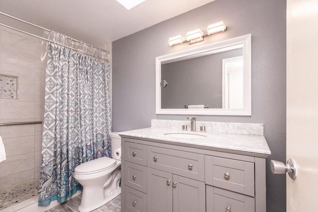 8772 Contemporary Ct, Elk Grove, CA 95624