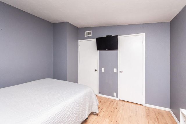 8772 Contemporary Ct, Elk Grove, CA 95624