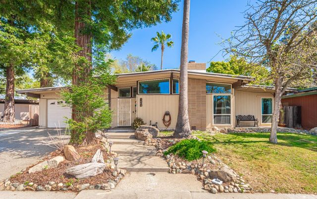 8772 Contemporary Ct, Elk Grove, CA 95624