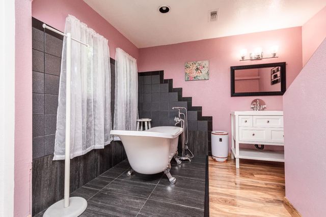 8772 Contemporary Ct, Elk Grove, CA 95624