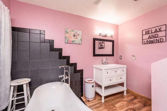 8772 Contemporary Ct, Elk Grove, CA 95624