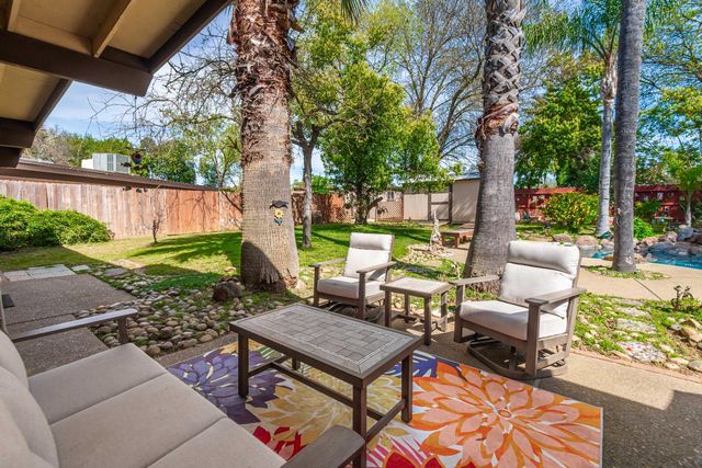 8772 Contemporary Ct, Elk Grove, CA 95624