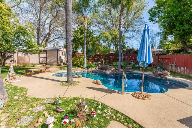 8772 Contemporary Ct, Elk Grove, CA 95624