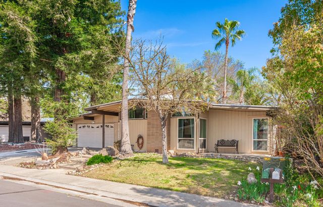 8772 Contemporary Ct, Elk Grove, CA 95624