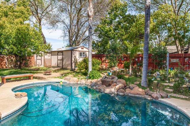 8772 Contemporary Ct, Elk Grove, CA 95624