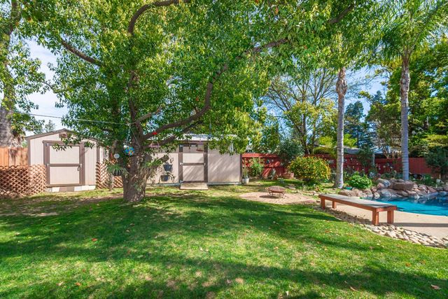 8772 Contemporary Ct, Elk Grove, CA 95624