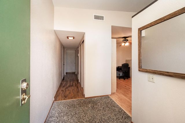 8772 Contemporary Ct, Elk Grove, CA 95624