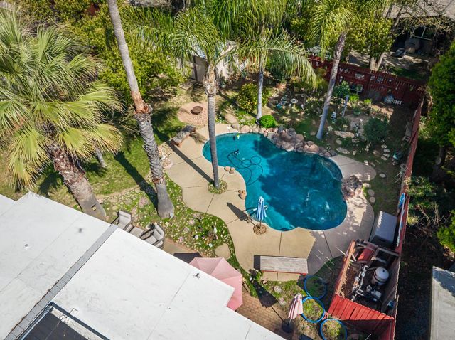 8772 Contemporary Ct, Elk Grove, CA 95624