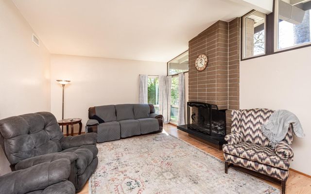 8772 Contemporary Ct, Elk Grove, CA 95624