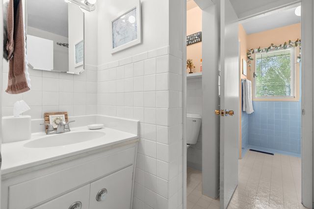 407 E Van Buren Street, Gobles, MI 49055
