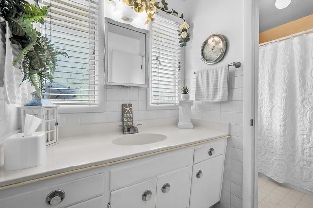 407 E Van Buren Street, Gobles, MI 49055