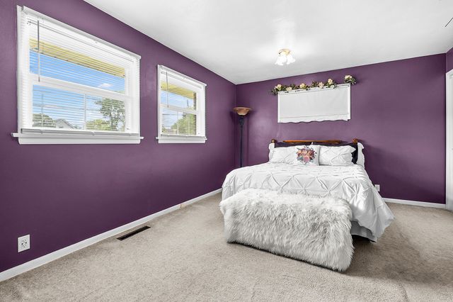 407 E Van Buren Street, Gobles, MI 49055