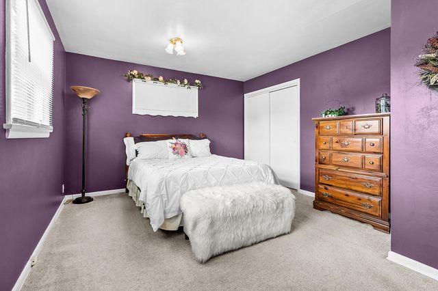 407 E Van Buren Street, Gobles, MI 49055