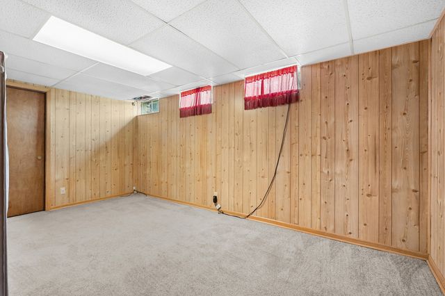 407 E Van Buren Street, Gobles, MI 49055