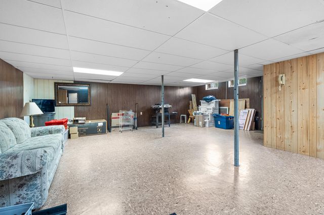 407 E Van Buren Street, Gobles, MI 49055