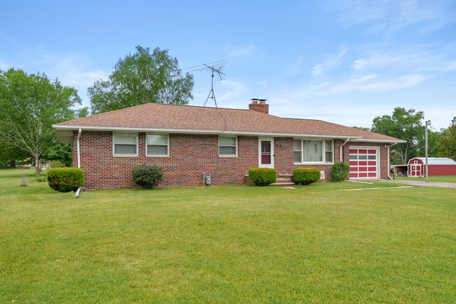 407 E Van Buren Street, Gobles, MI 49055