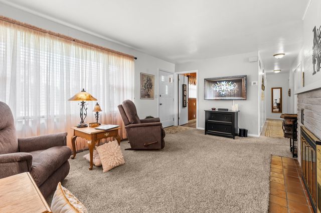 407 E Van Buren Street, Gobles, MI 49055