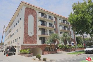 125 Montana Avenue 101, Santa Monica, CA 90403