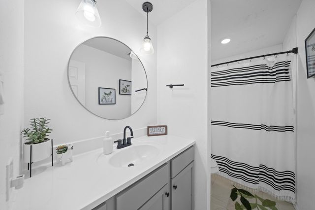 2523 Heritage Colony Drive, Webster, TX 77598