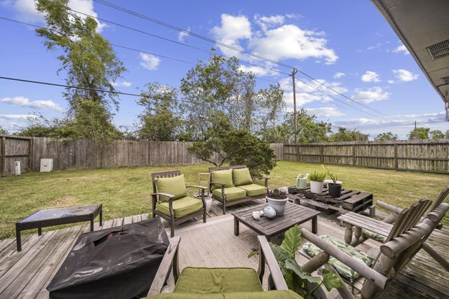 2523 Heritage Colony Drive, Webster, TX 77598