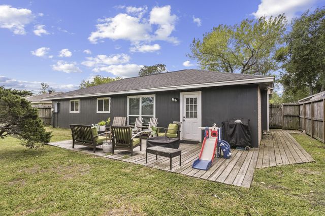 2523 Heritage Colony Drive, Webster, TX 77598