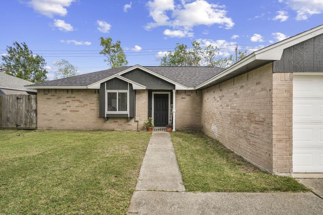 2523 Heritage Colony Drive, Webster, TX 77598