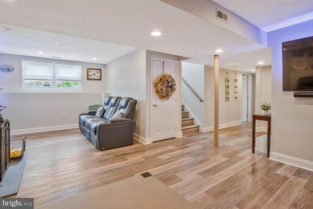 7038 BOSTON, North Beach, MD 20714