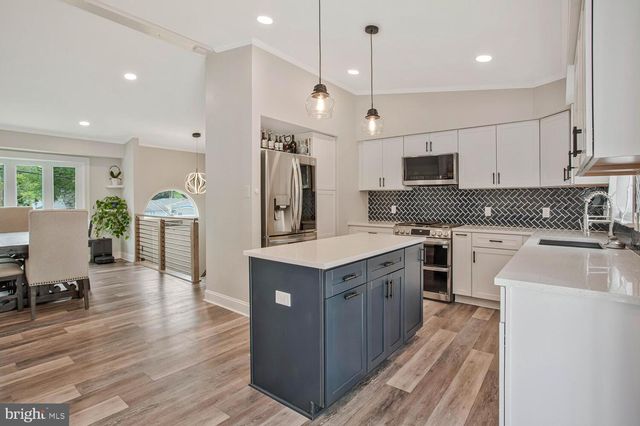 7038 BOSTON, North Beach, MD 20714