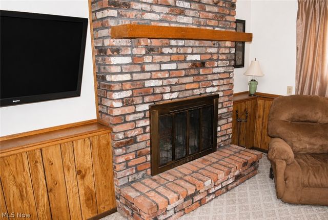 8920 Lakeview Circle, Parma, OH 44129