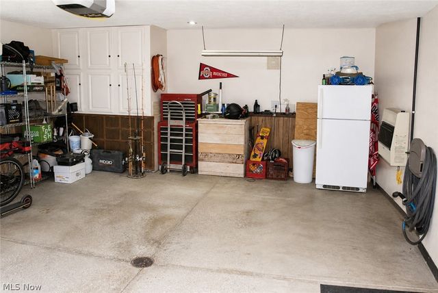 8920 Lakeview Circle, Parma, OH 44129