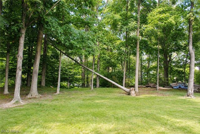 8920 Lakeview Circle, Parma, OH 44129