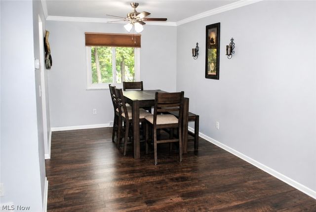 8920 Lakeview Circle, Parma, OH 44129