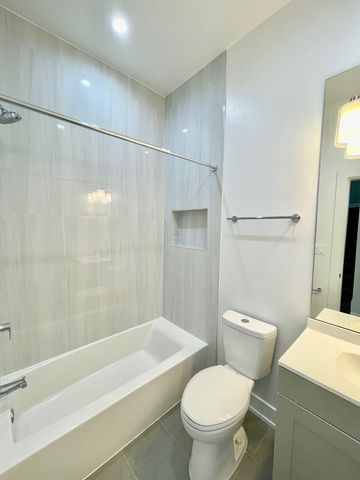 2238 W 24th Street 2F, Chicago, IL 60608