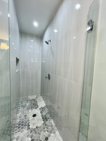 2238 W 24th Street 2F, Chicago, IL 60608