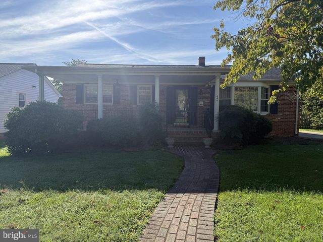 446 HANSON AVE, Fredericksburg, VA 22401