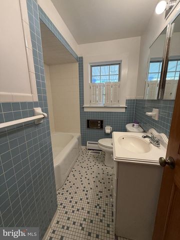 446 HANSON AVE, Fredericksburg, VA 22401