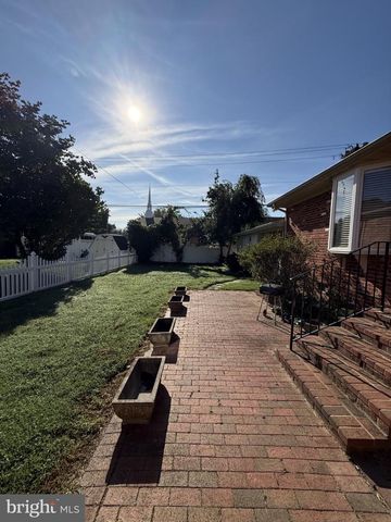 446 HANSON AVE, Fredericksburg, VA 22401