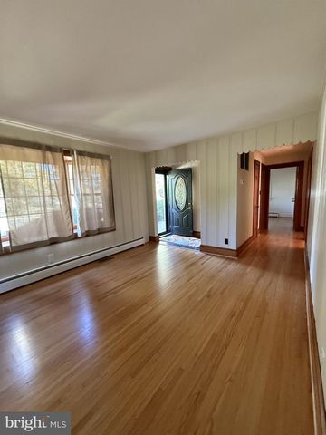 446 HANSON AVE, Fredericksburg, VA 22401