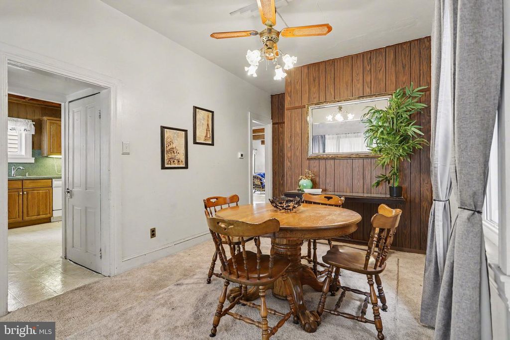 Image 9 of property listing at 113 S PLEASANT AVE, Dallastown, PA 17313