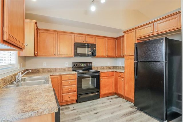 3915 Bluestem Drive, Greensboro, NC 27405