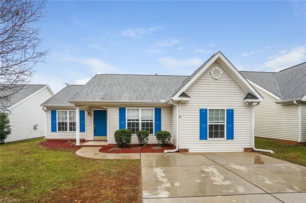 3915 Bluestem Drive, Greensboro, NC 27405