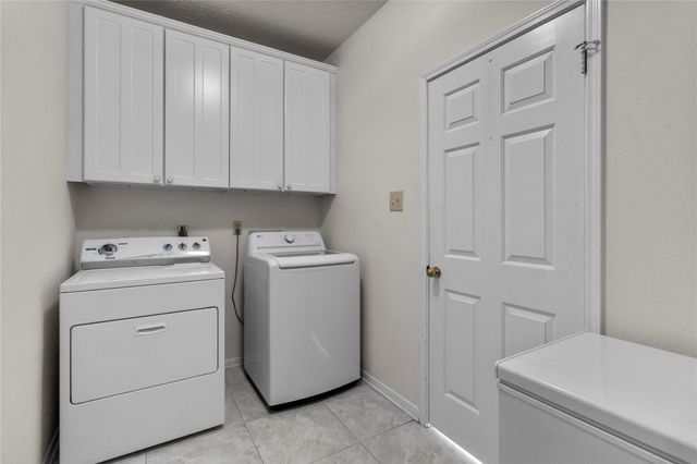 123 Island Breeze Circle, League City, TX 77573