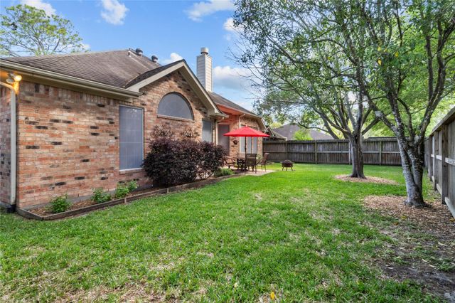 123 Island Breeze Circle, League City, TX 77573