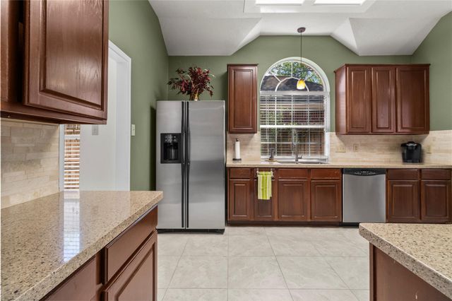 123 Island Breeze Circle, League City, TX 77573