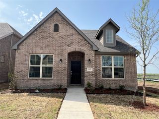 1452 Blue Agave Drive, Justin, TX 76247