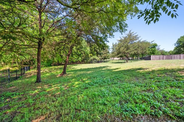 3240 Caleb Court E, Midlothian, TX 76065