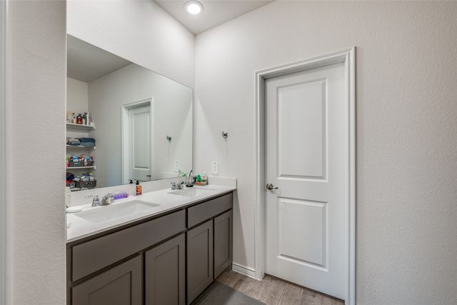 8164 Trudy Lane, Fort Worth, TX 76120