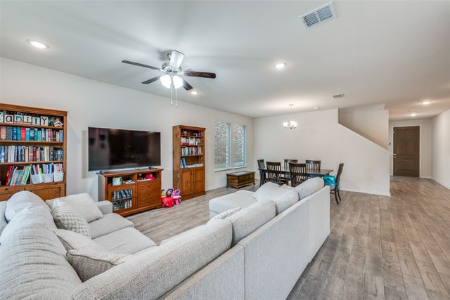 8164 Trudy Lane, Fort Worth, TX 76120