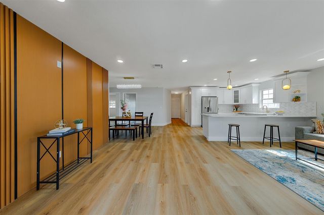 3426 7TH AVENUE SE, Largo, FL 33771