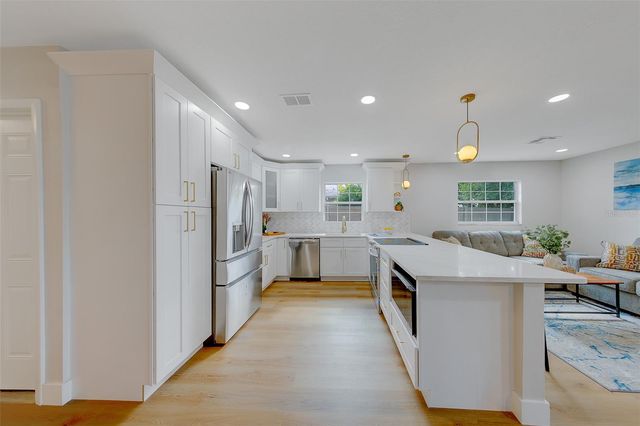 3426 7TH AVENUE SE, Largo, FL 33771